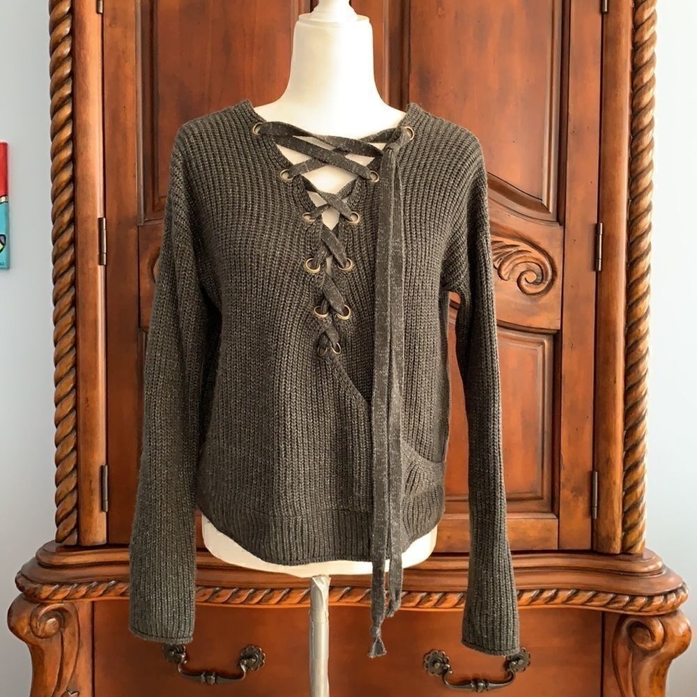 She + Sky knit charcoal sweater- size S - Picture 1 of 9